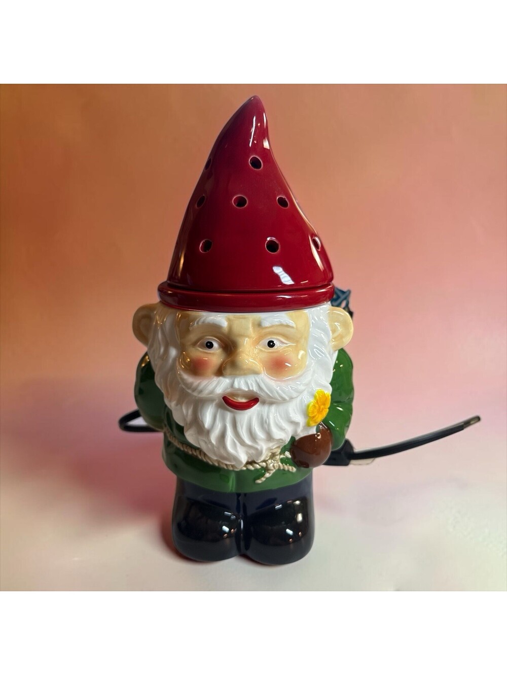 Scentsy GARDEN GNOME Full-Size Wax Warmer Of The Month March 2017 Retired w/box